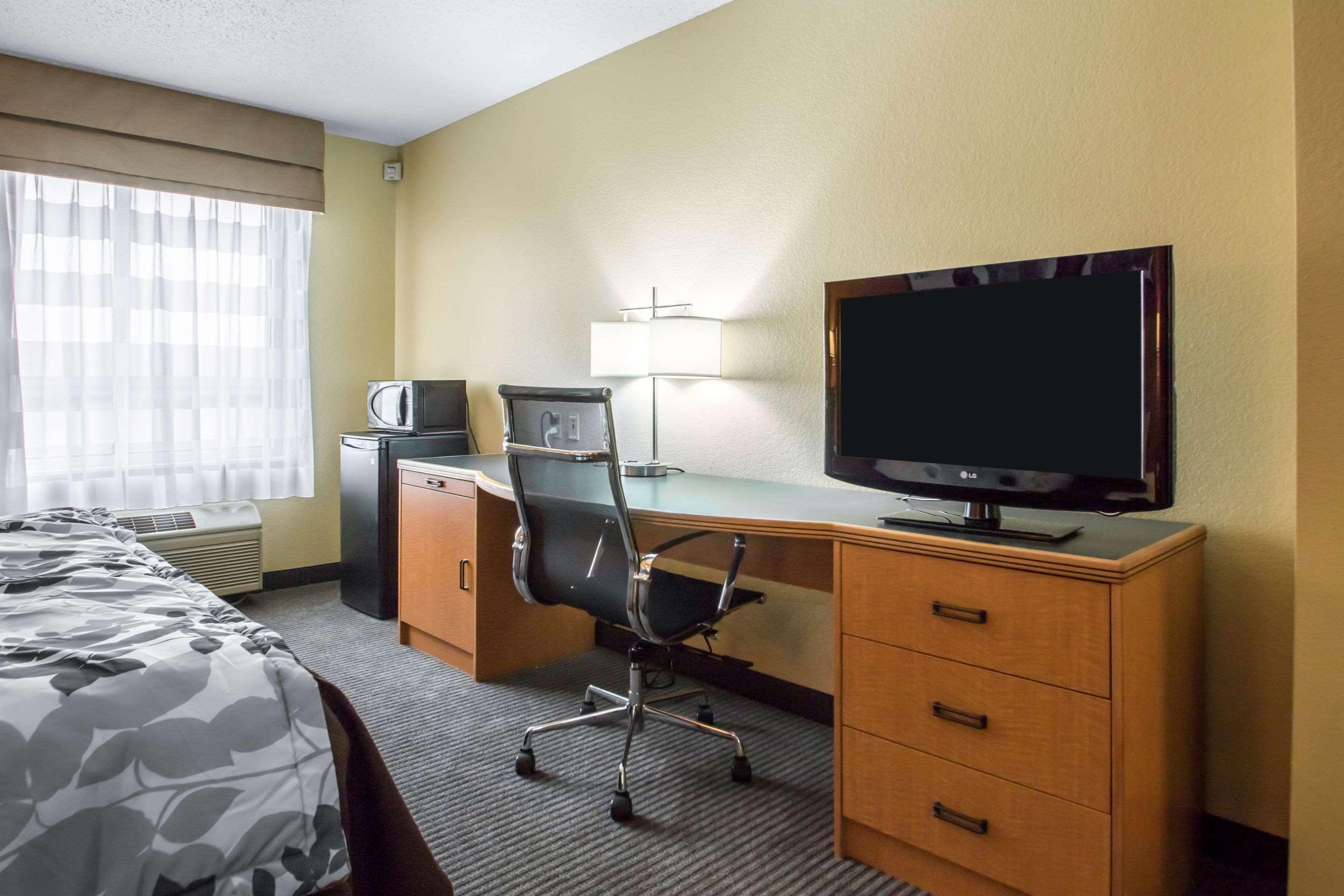 Sleep Inn & Suites Sheboygan I-43 מראה חיצוני תמונה
