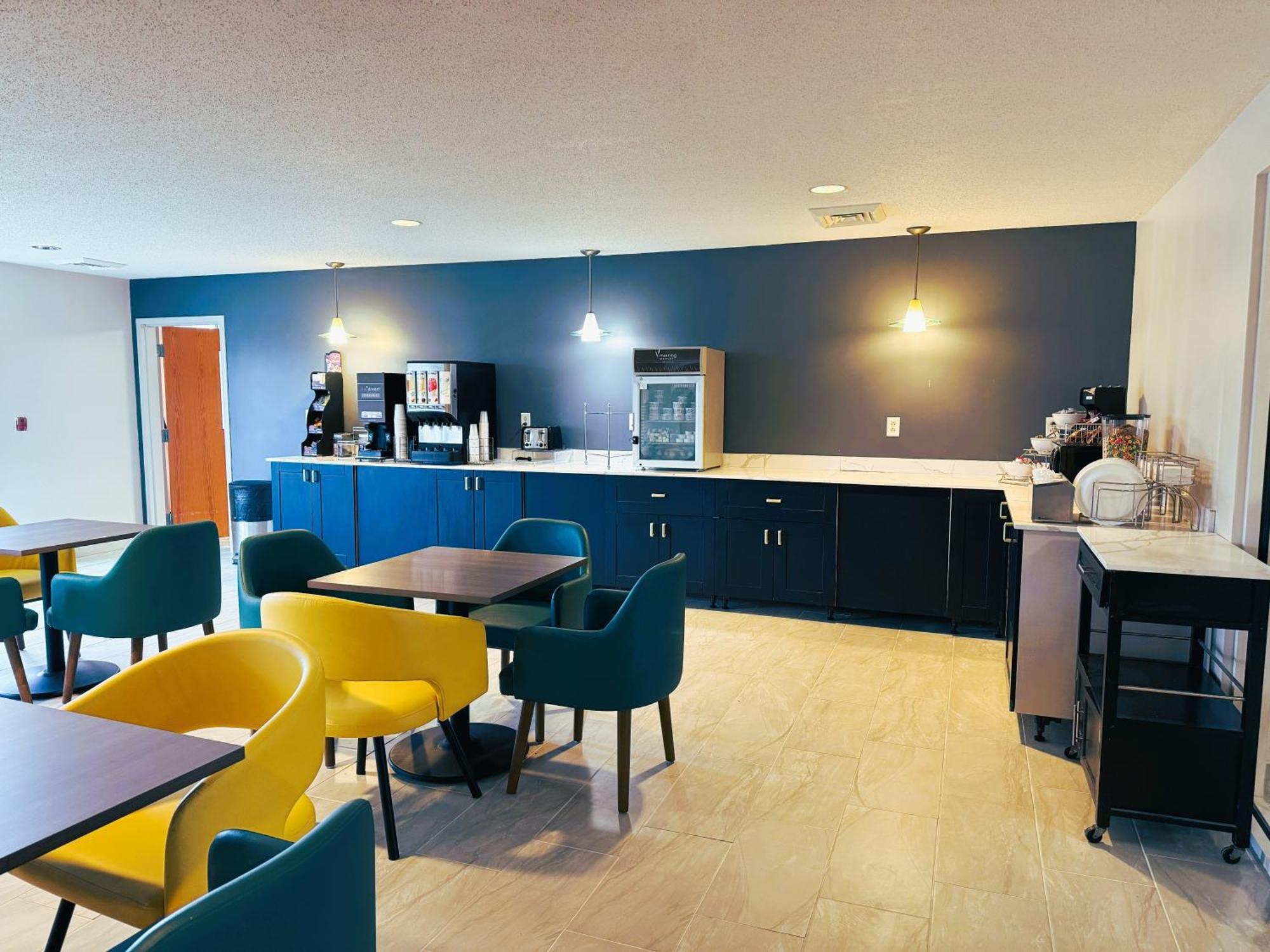 Comfort Inn & Suites Sheboygan I-43 מראה חיצוני תמונה