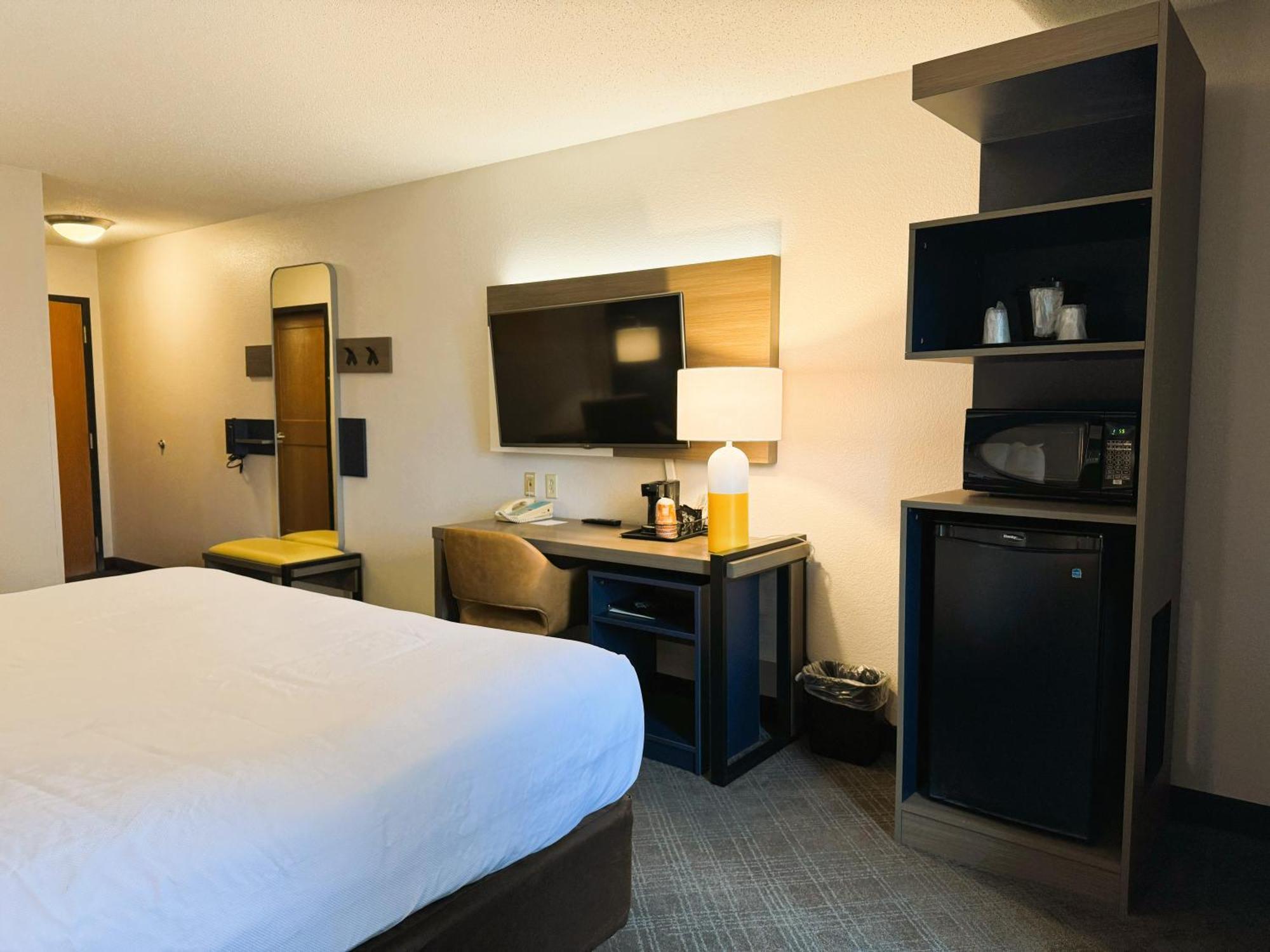 Comfort Inn & Suites Sheboygan I-43 מראה חיצוני תמונה