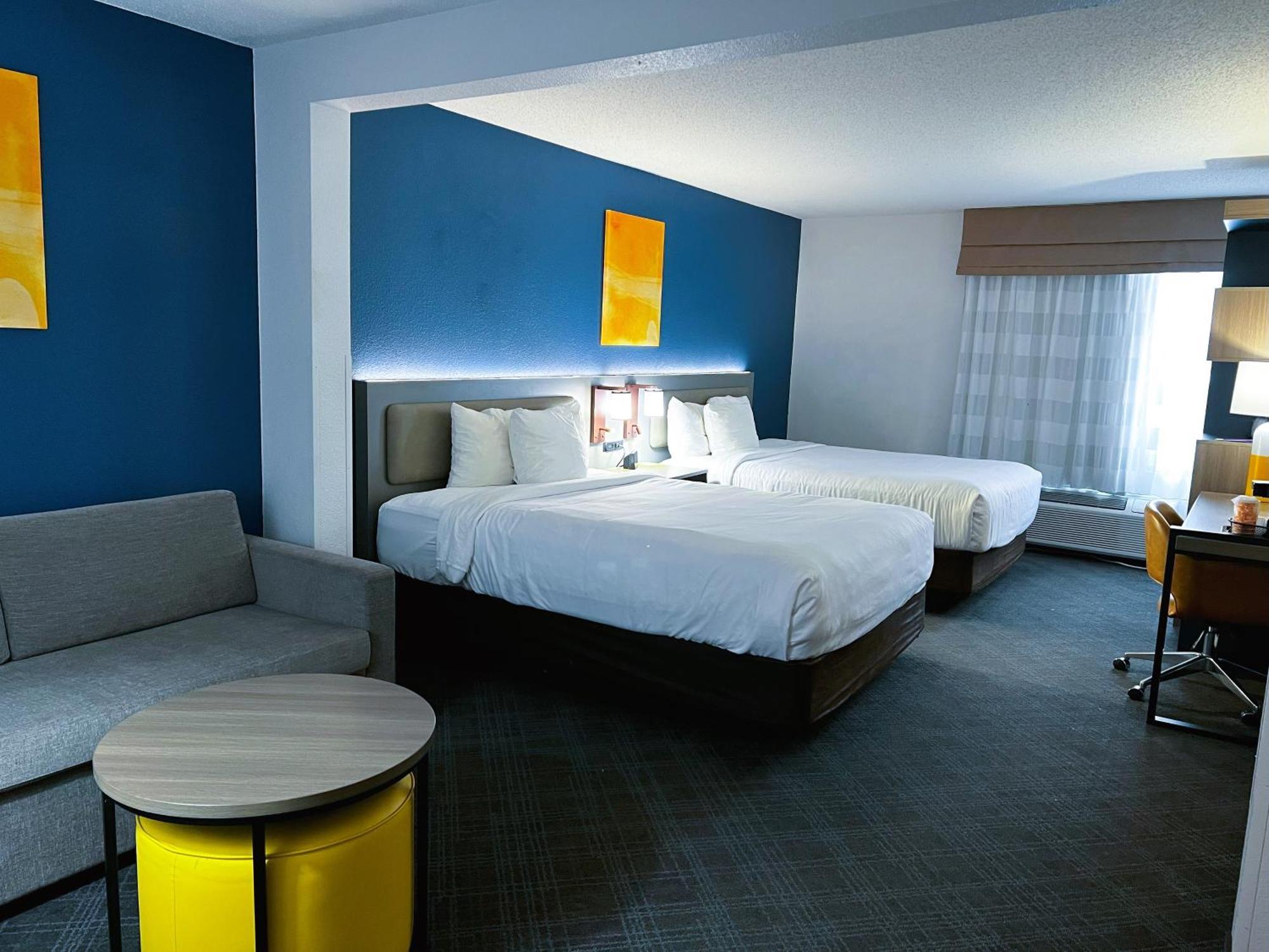 Comfort Inn & Suites Sheboygan I-43 מראה חיצוני תמונה