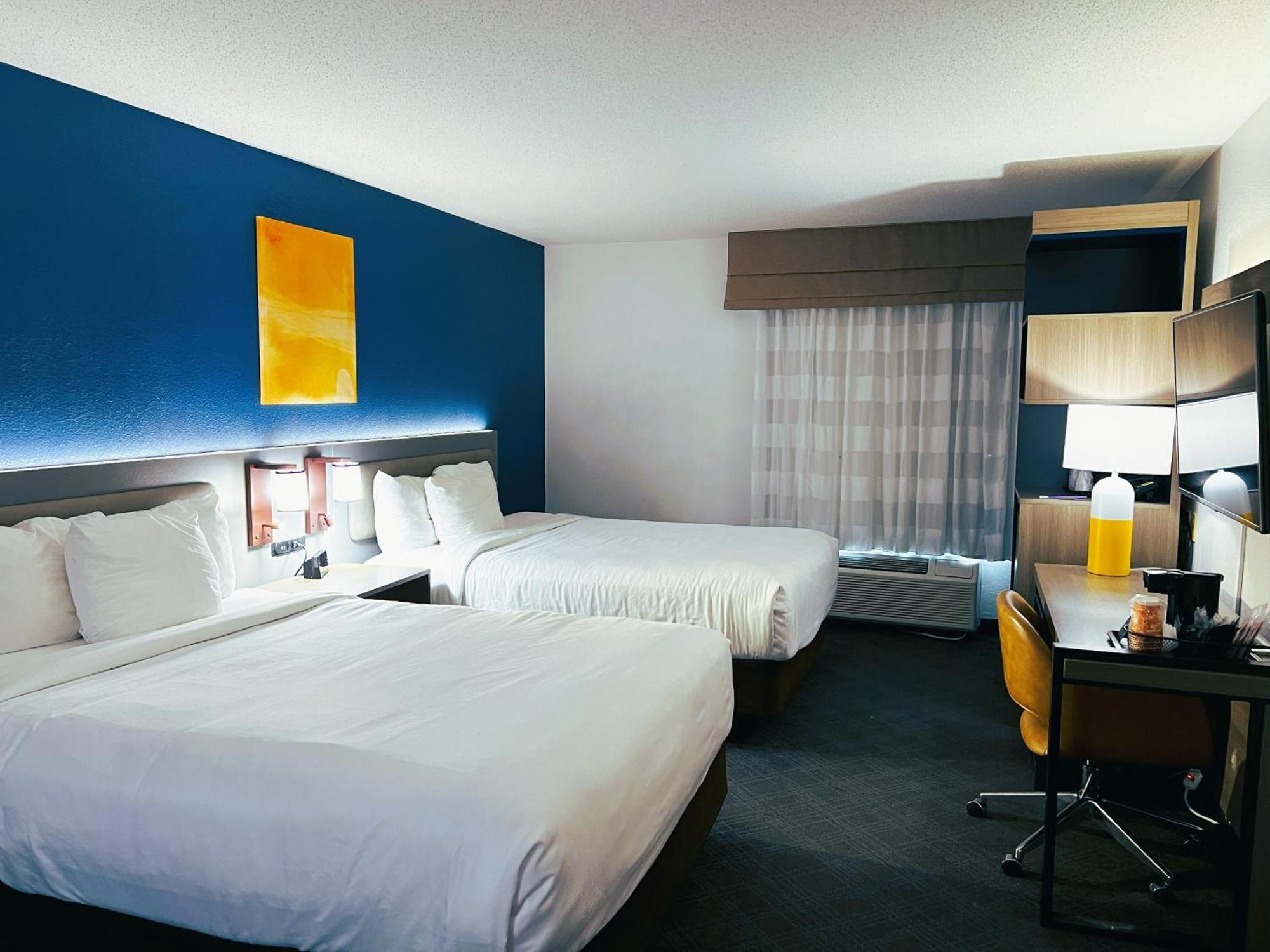 Comfort Inn & Suites Sheboygan I-43 מראה חיצוני תמונה