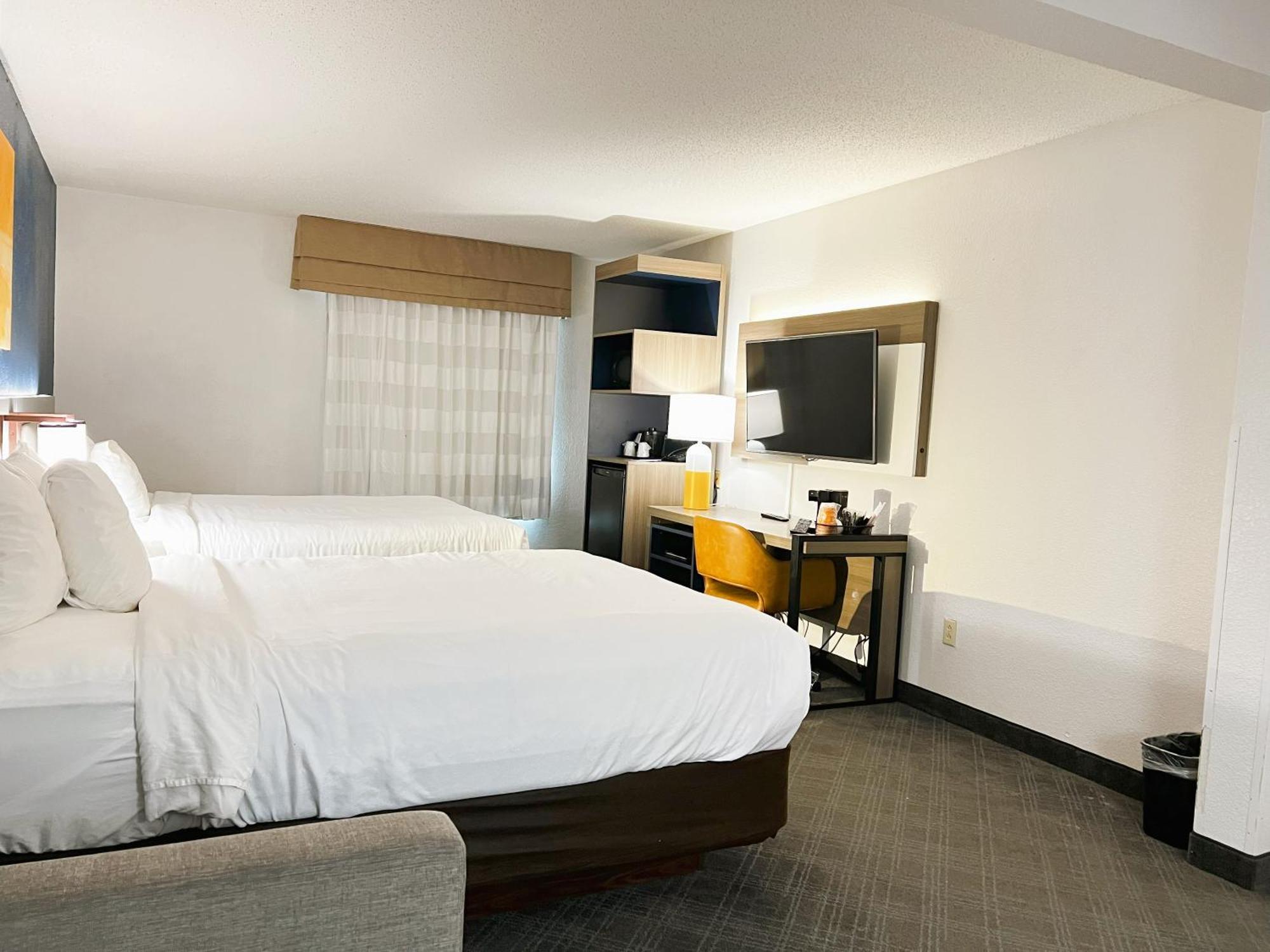 Comfort Inn & Suites Sheboygan I-43 מראה חיצוני תמונה
