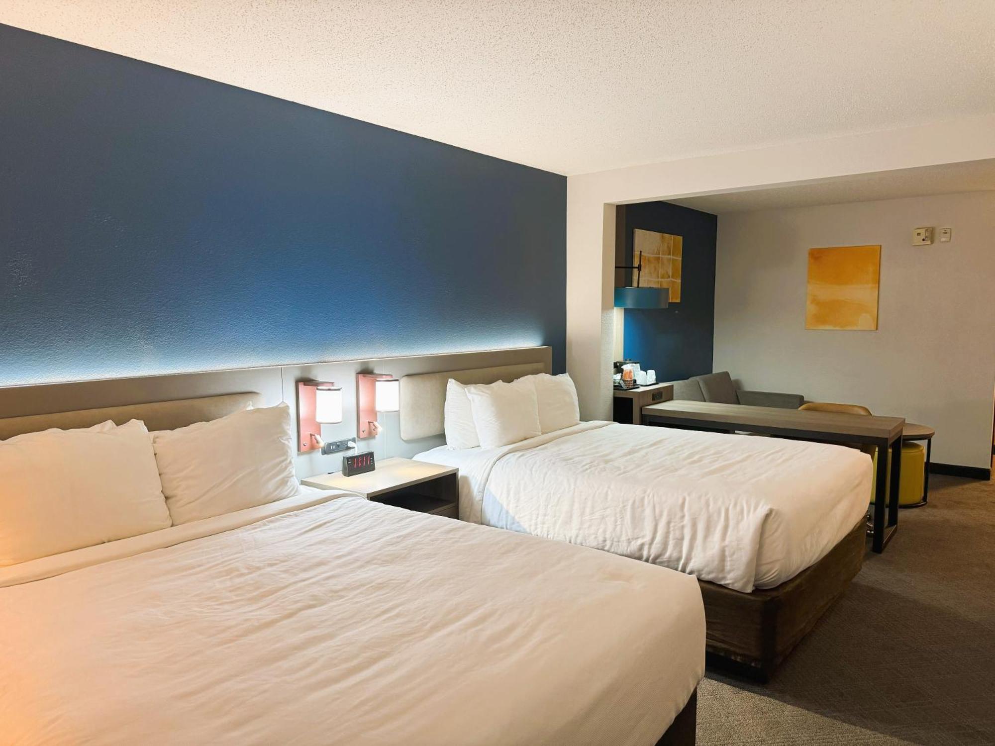 Comfort Inn & Suites Sheboygan I-43 מראה חיצוני תמונה