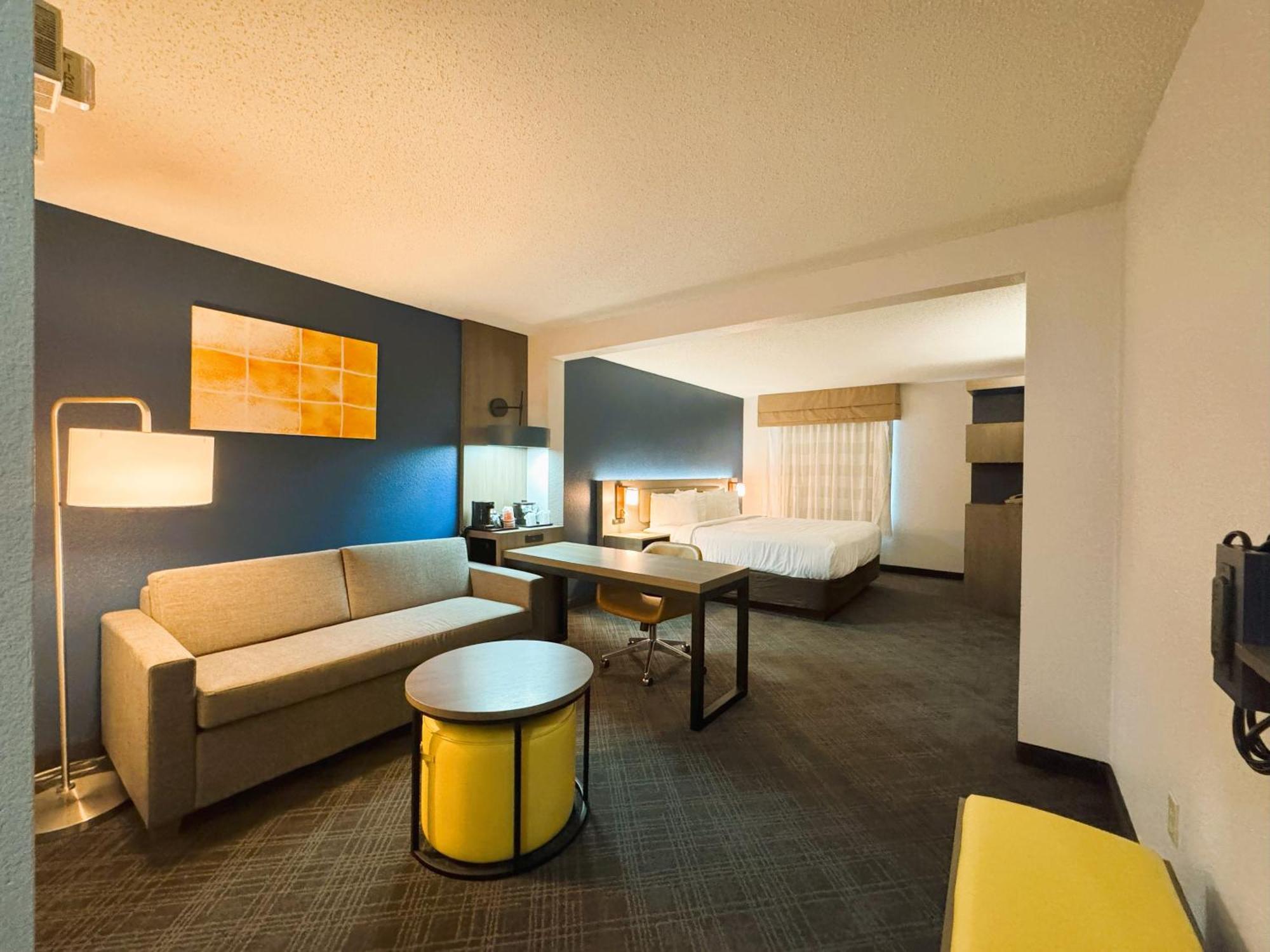 Comfort Inn & Suites Sheboygan I-43 מראה חיצוני תמונה