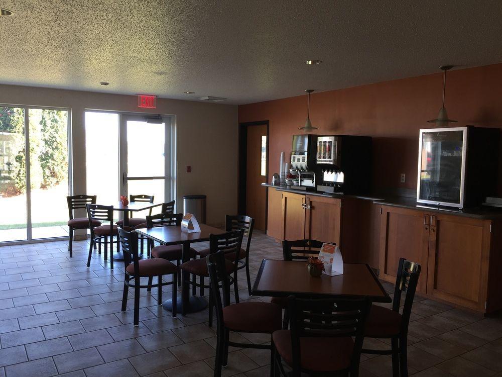 Comfort Inn & Suites Sheboygan I-43 מראה חיצוני תמונה