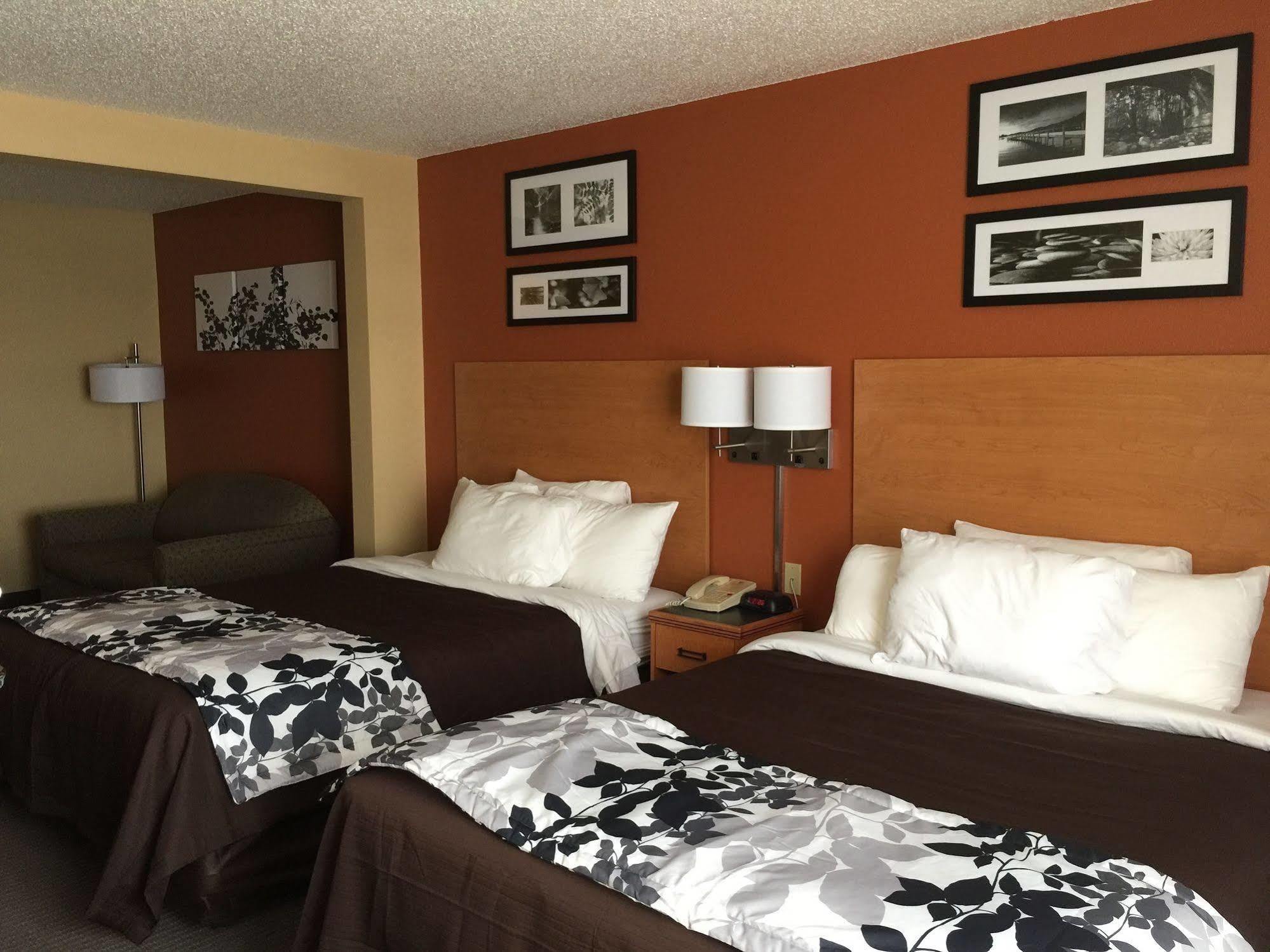 Comfort Inn & Suites Sheboygan I-43 מראה חיצוני תמונה